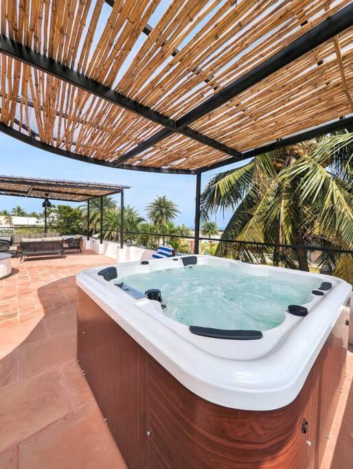 Cove Luxury Beach Villa Mahábalípuram Exteriér fotografie